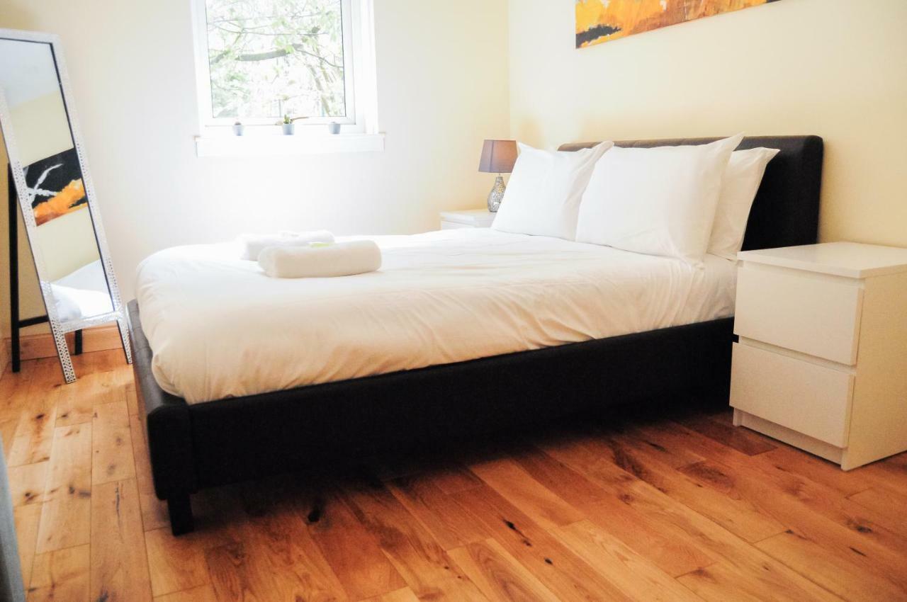Bright City Centre House - Private Garden & Parking! Villa Glasgow Eksteriør bilde